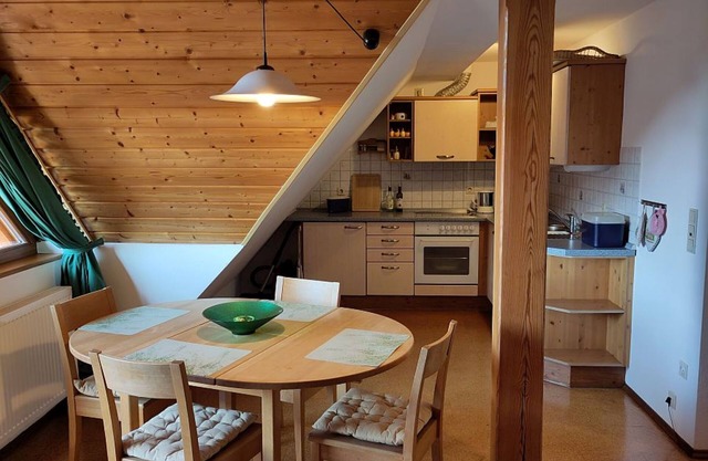 Idyllic vacation apartment for up to 6 people (64 m²) with covered south-facing balcony