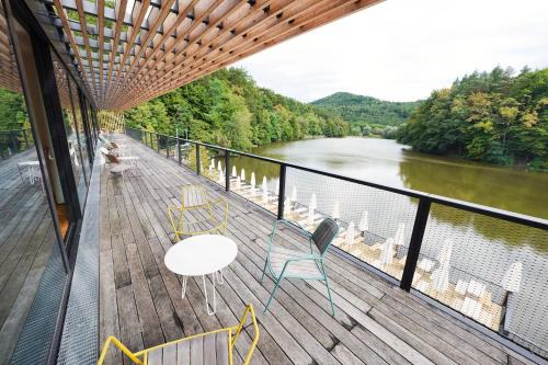 Idyllische Seeblick-Apartments - Auszeit am Thaler See Garten Graz