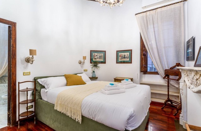 iFlat | A Vintage Gem Apartment near Piazza Navona