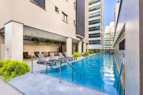 IFT - Ed. Infinity Tower Flat 350m da Meia Praia