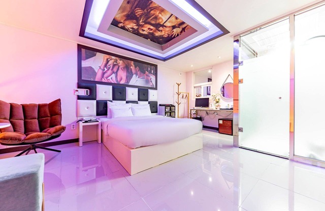 Iksan Luxury Hotel