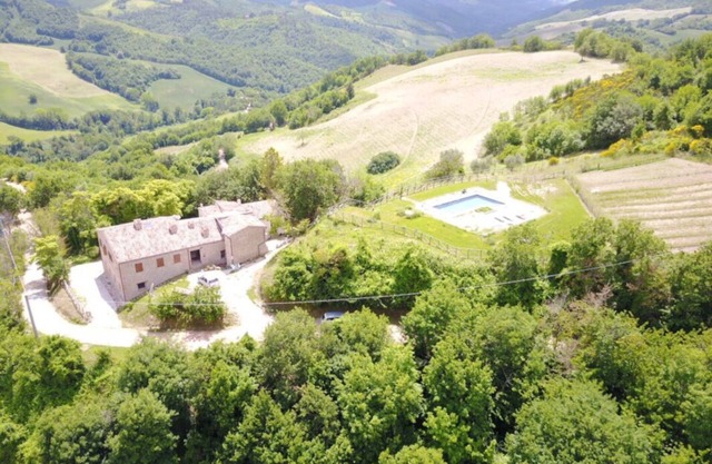 "Il Bosco" apartment, in farmhouse, in the heart of Montefeltro