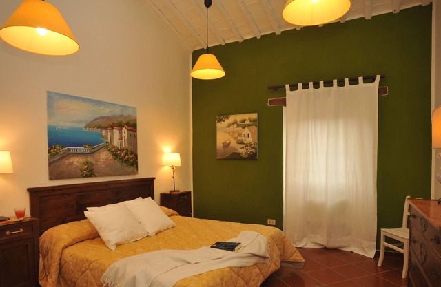 Il Colle G - Country house with garden and pool