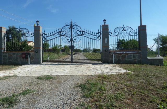 Il CASALE NELLA TUSCIA. BIOFARM. Casa nel Giardino