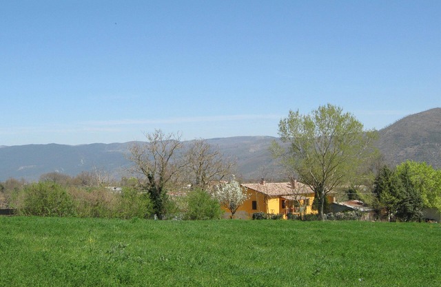 Il Casaletto - House in the hills surrounded by the green Umbrian countryside