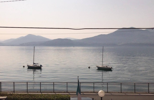 "Il Gatto Nero" Holiday Home with a splendid view of Lake Maggiore