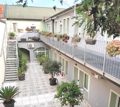 Il Giardino degli Ulivi P1