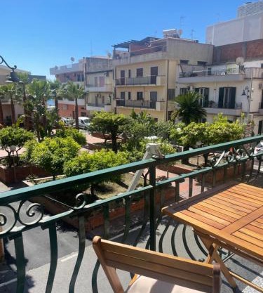 Il Glicine Apartment a 2 min dalla Spiaggia