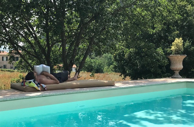 Il Nocciolo, with private pool, AC, Wi-Fi and walking distance to Fivizzano