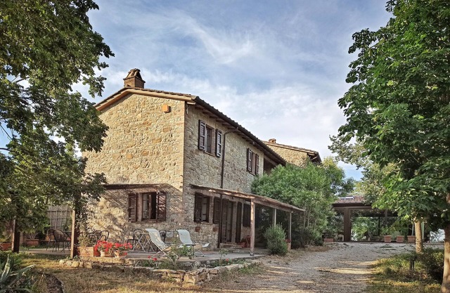 Il Noce, a delightful house with swimming pool