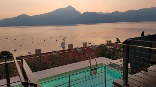 IL SOGNO 1 Piscina e vista lago