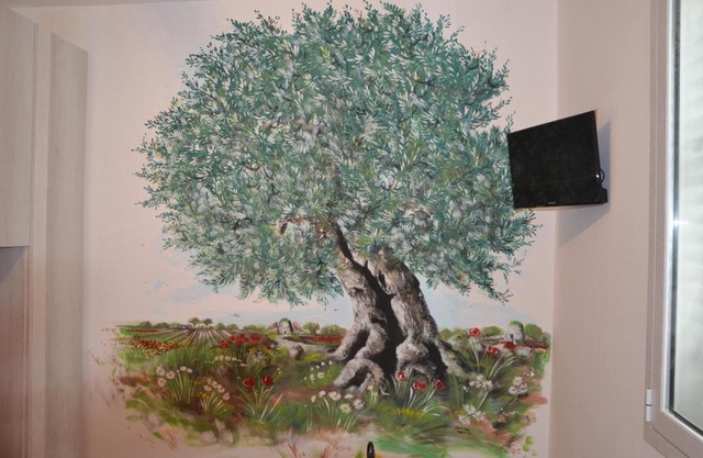 IL VECCHIO ULIVO