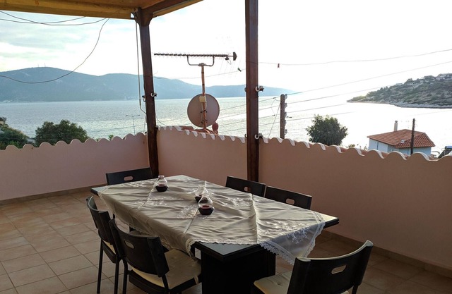 ILIAKTI RELAXING SEASIDE AMAZING VIEW