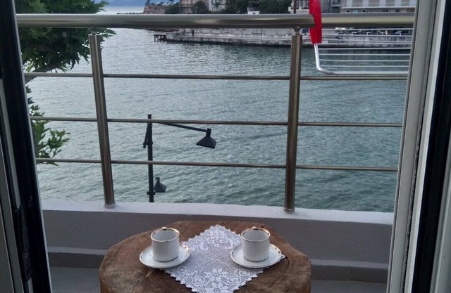 Ilio Socrates Triple room with sea view.