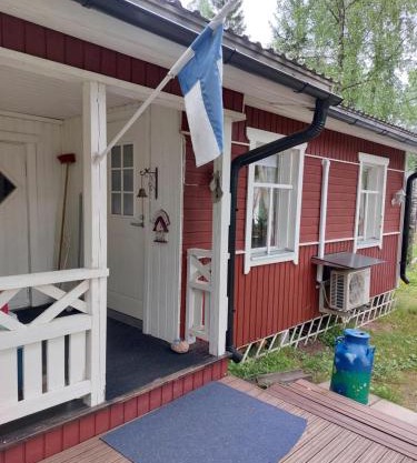 Ilmastoitu kesämökki Askolassa lähellä Porvoota