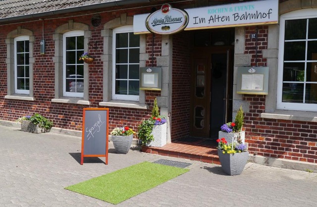 Im Alten Bahnhof