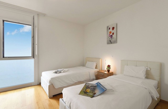 Imbarcadero apartment