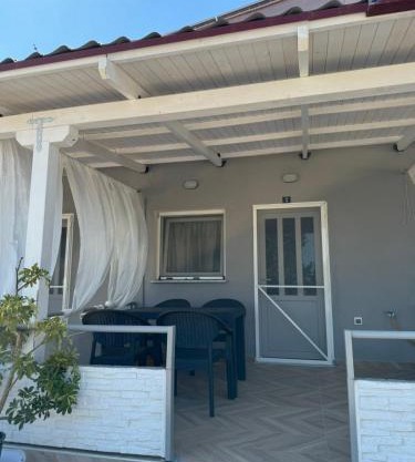 Imeros house