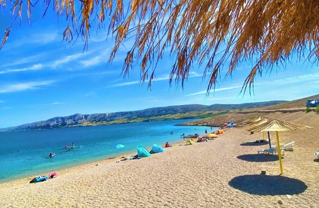Immaculate 1-Bed Apartment in Zubovici, Croatia
