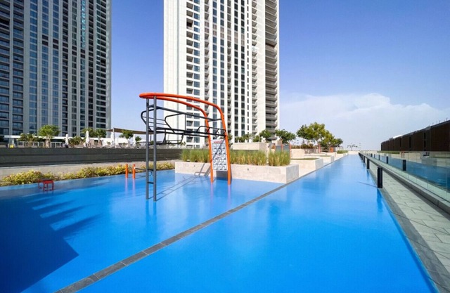 Immaculate 2 BR in Downtown with Burj Khalifa view