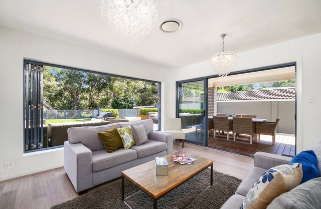 Immaculate 4-bedroom Home, Minutes from the Beach