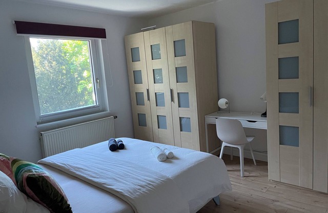 Immaculate, fully equipped & central, near Phantasialand