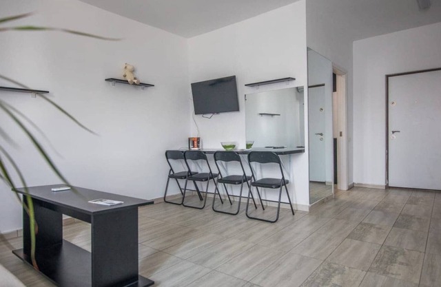 Impeccable 1-Bed Studio in Roșu