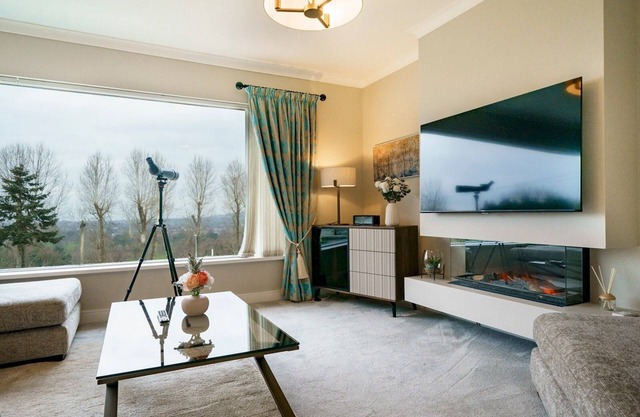 Impeccable One-of-A-Kind Home | Incredible Views | Pass the Keys