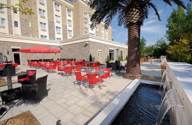 Imperia Hotel & Suites Terrebonne