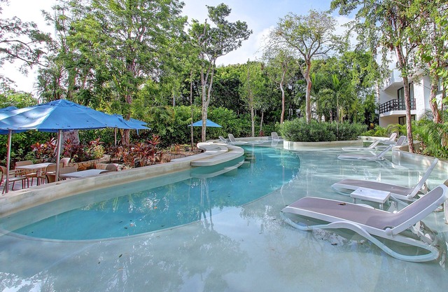 "Imperial" Penthouse w Private Rooftop & Pool