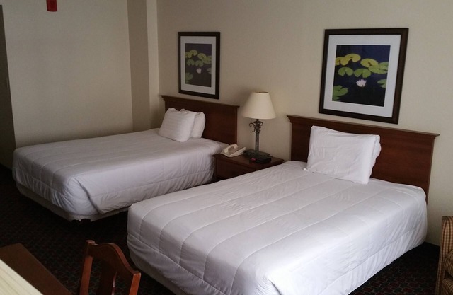 Imperial Swan Hotel & Suites