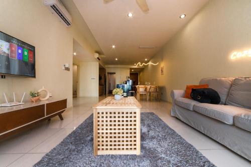 Impiana East Ledang Cream Cozy Suite 2Br 6pax by Our Stay