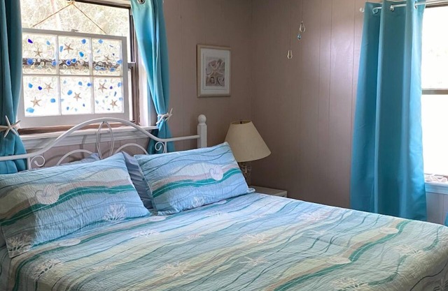 Impossible Dream -4-bedroom Classic Beach House,