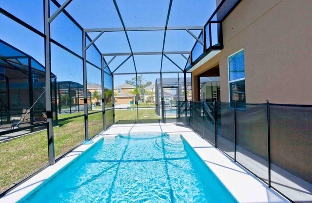 Impressive 5Beds w/ Private Movie Theater
