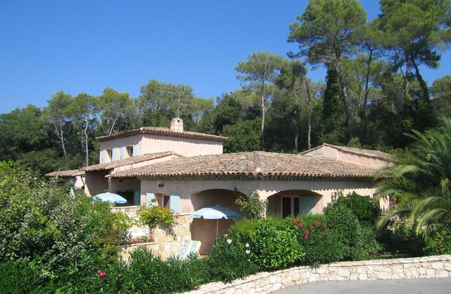 In a haven of peace, charming studio for 2 people with its terrace, garden