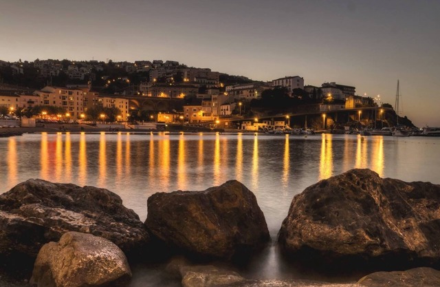 In Cerbère, magnificent T2 with large terrace, sea and mountain views - Wifi/Clim