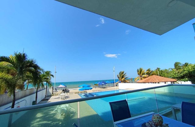IN COLOMBIA, APARTMENT WITH BEAUTIFUL OCEAN FRONT VIEW, POOL AND BEACH