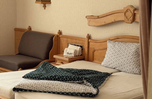In & Out boarding house comfort room