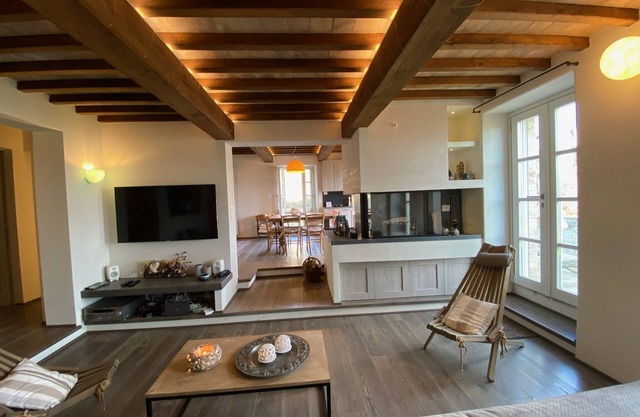In Tuscan farmhouse forming part of a hamlet in S.Casciano dei Bagni