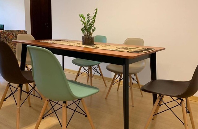 In the center of Canela, comfort and space in a two-bedroom apartment
