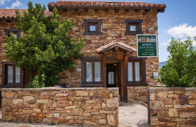 In the Becea house you can enjoy a large terrace with barbecue and a small front patio