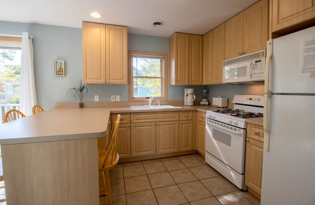 In the Heart of Beachwalk close to Pool & Tennis
