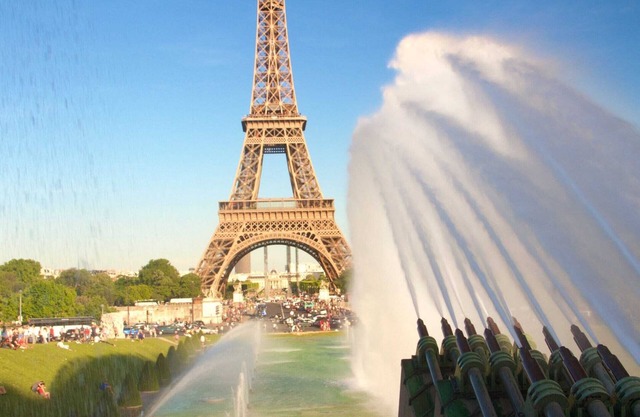 In The Heart Of Trocadero Classic Room With Aircon