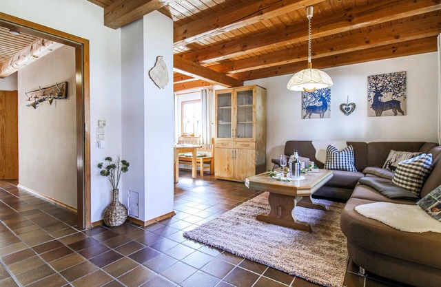 In the idyllic forest village of Regen welcomes you this cozy and authentic semi-detached house.