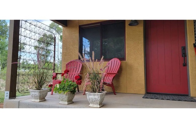 In Town - Peaceful, Eclectic Casita with Fire Pit