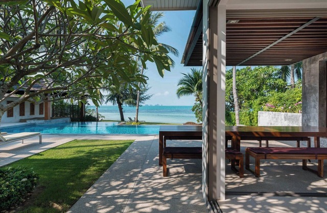 Inasia Beach Villa - Eight Bedroom Villa, Sleeps 16