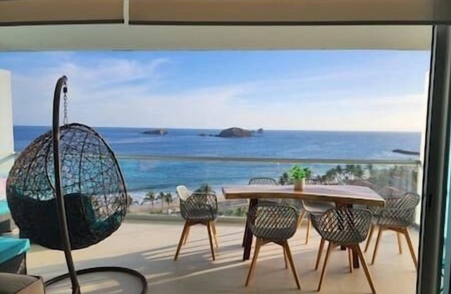 Increíble Vista al Mar Depto Equipado en Ixtapa
