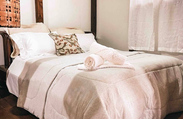 Incredible and cozy Chalet in Praia do Rosa, very close to the beach and city center.