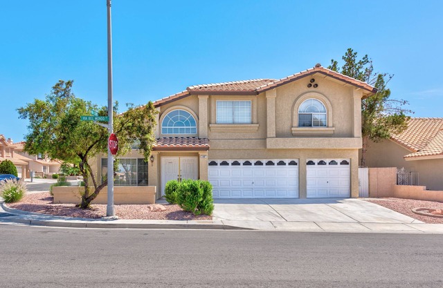 Incredible Home can accommodate 12 guests!
