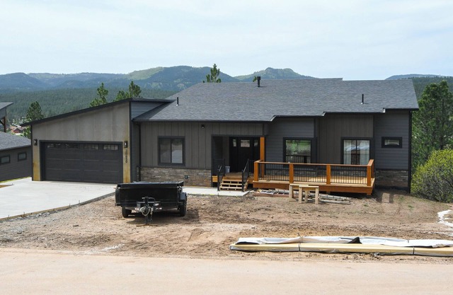 Incredible Views from Multi-Level Deck, Paved Roads, Hot Tub, Spacious Home!